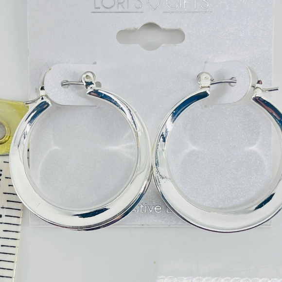 New SilverSmooth Hoop Earrings 1.25 inch by Lori's Gifts For Sensitive Ears - Picture 3 of 3